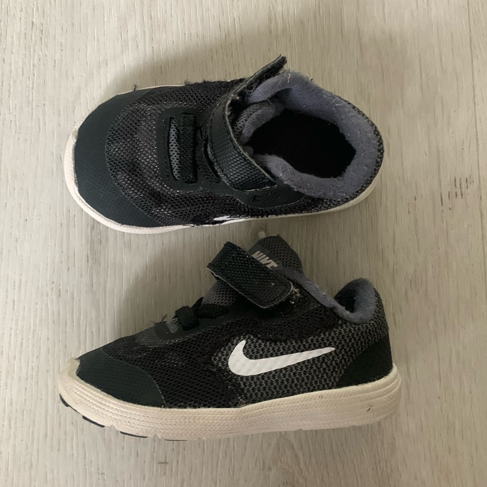 Nike Toddler‎ Revolution 3 Running Shoes kids size 5C